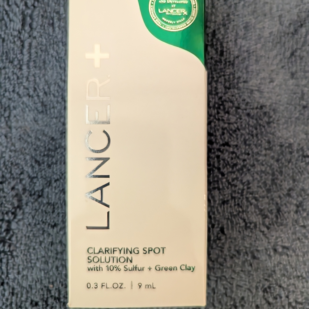 Clarifying Spot Solution - White and Green